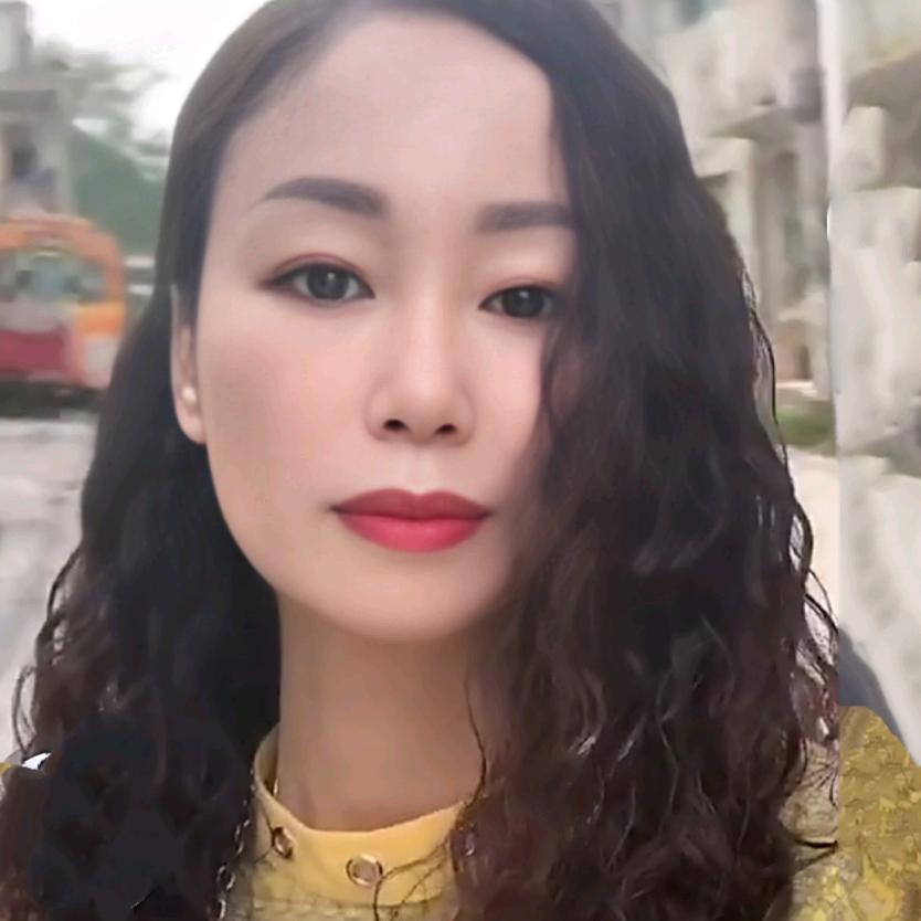 念白云朵朵