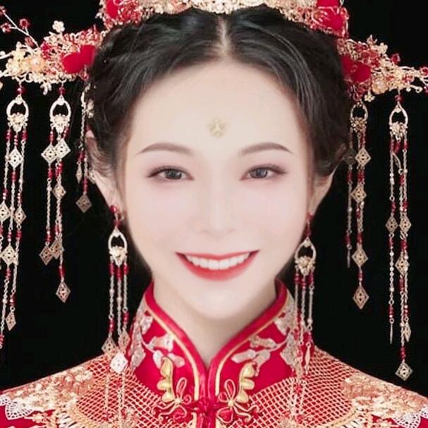 ꧁༺浅笑心柔༻꧂🕊