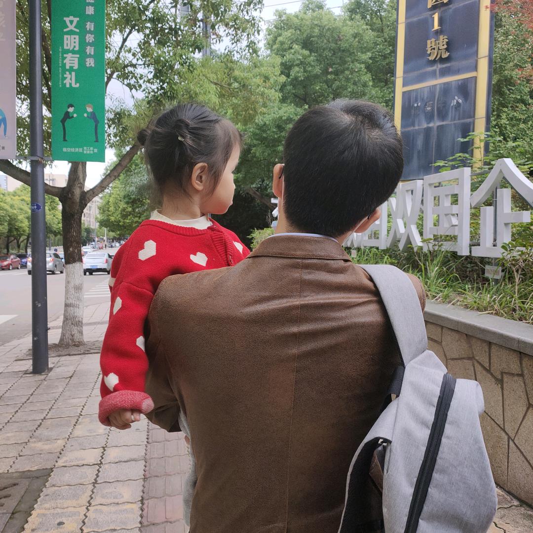 黄黄黄大人
