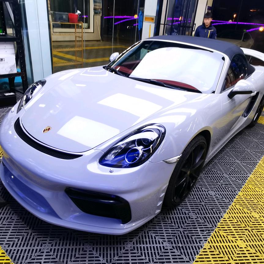 没钱没房没车*