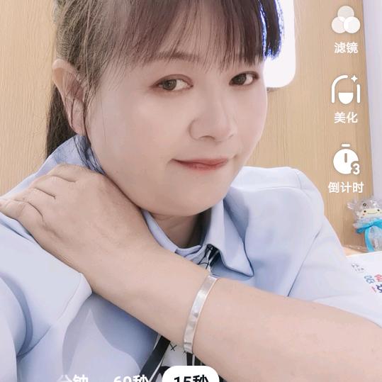 南康海澜之家旗下男生女生接官亭
