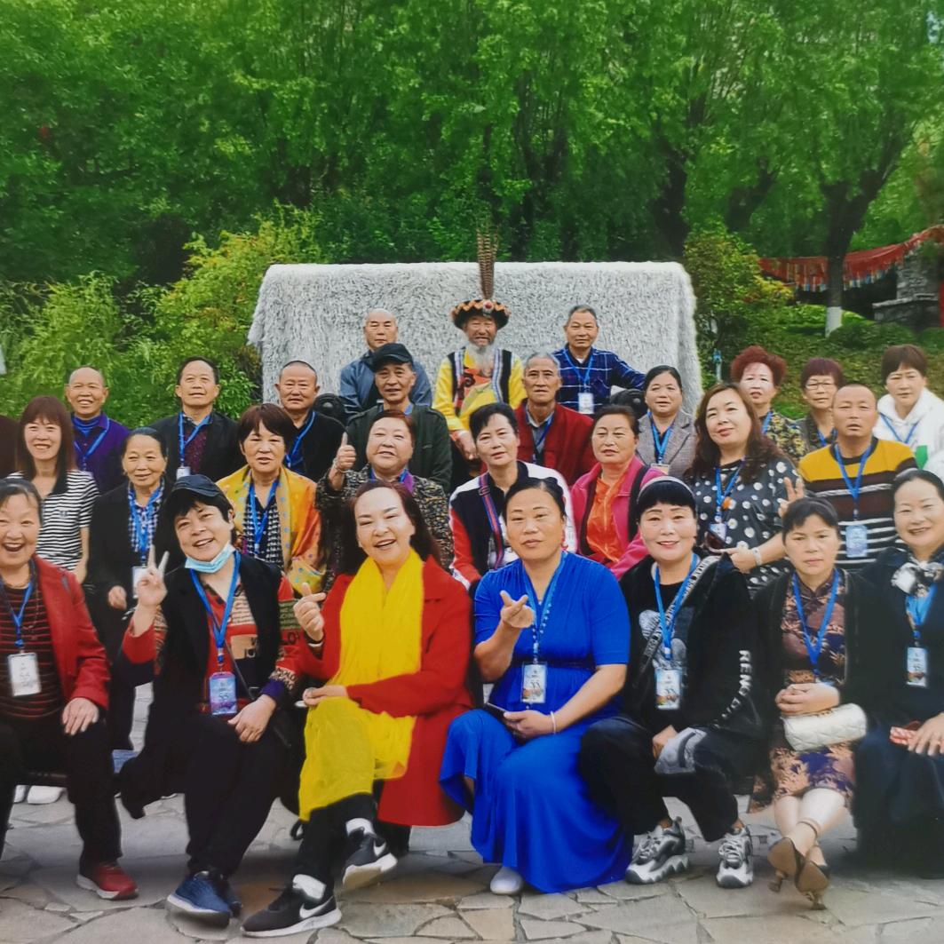 霞霞姐带你去旅游