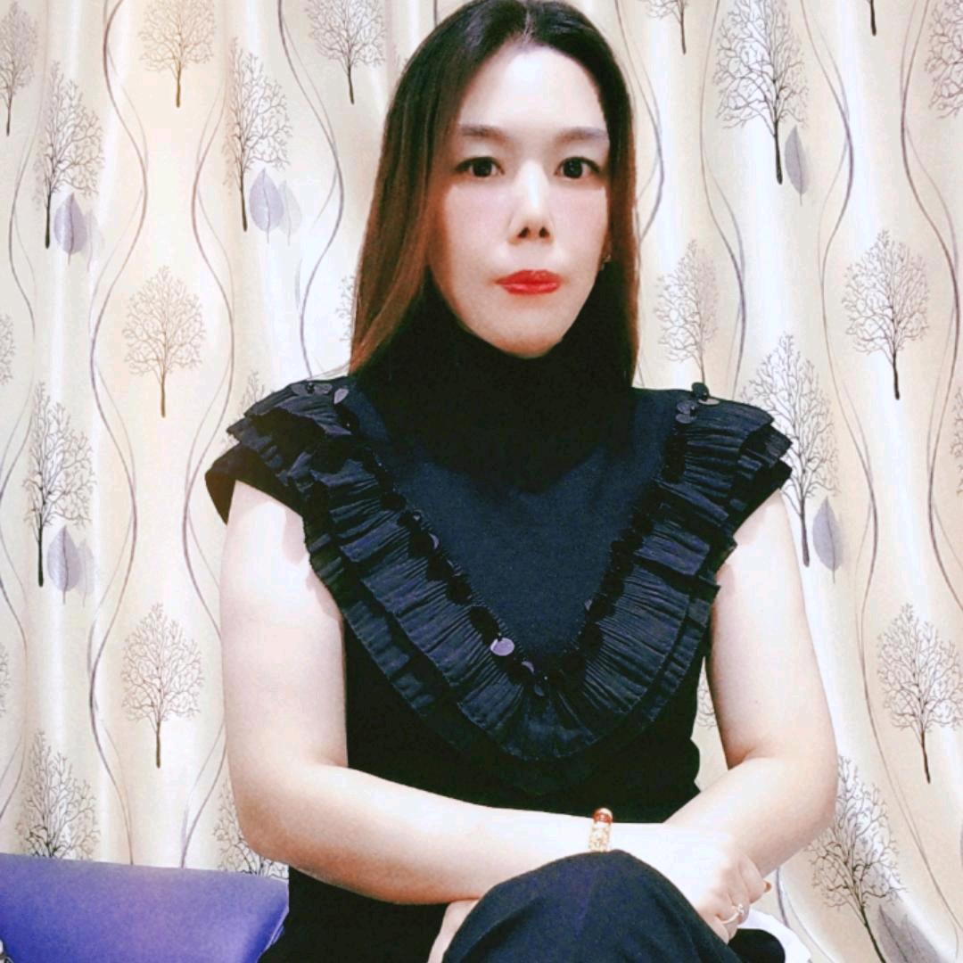 董义萍， 厂家直销绣花面料和花边