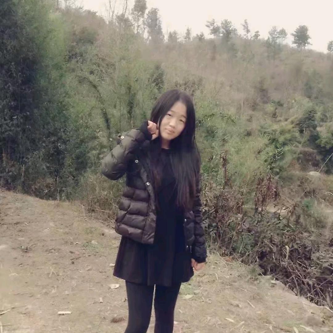 江  ，燕 欣 轩。。。