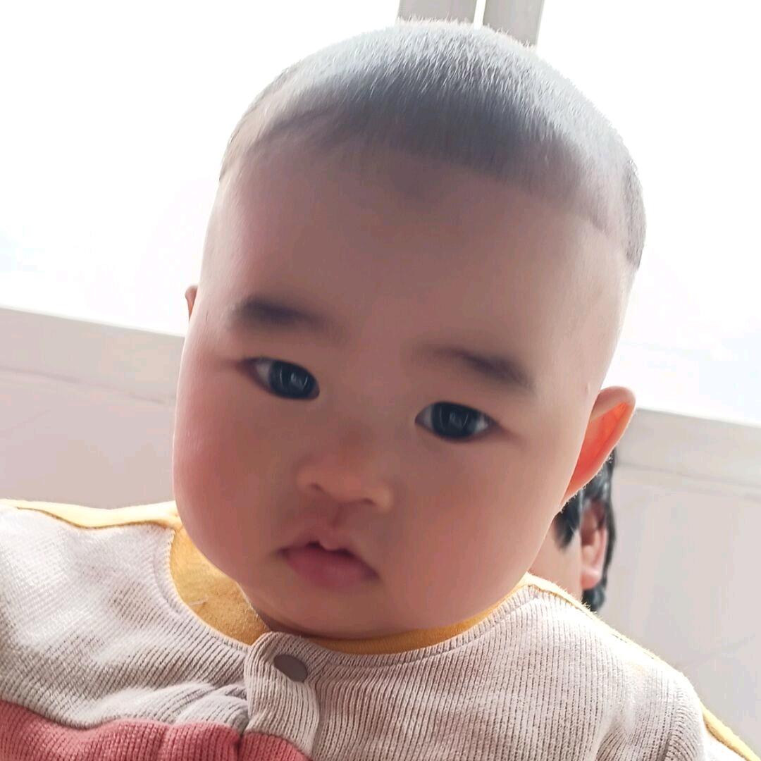 欣欣果业 三和店   倩