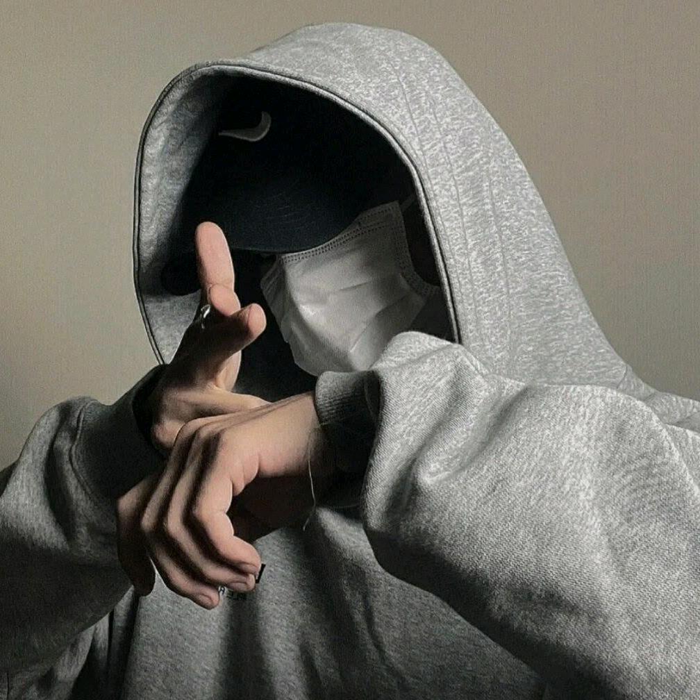 树深时雾起