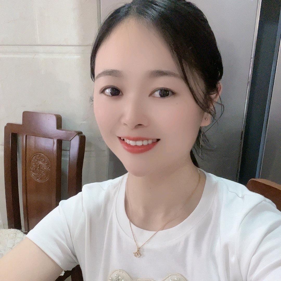 爱笑的女孩