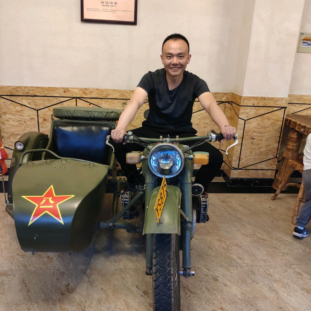 🌈🌈贴膜的吴憨仔