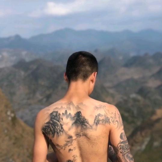 不知名的猪肉佬子