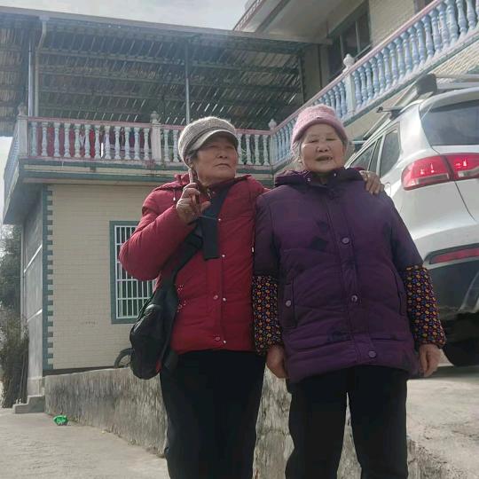 幸福的老邹