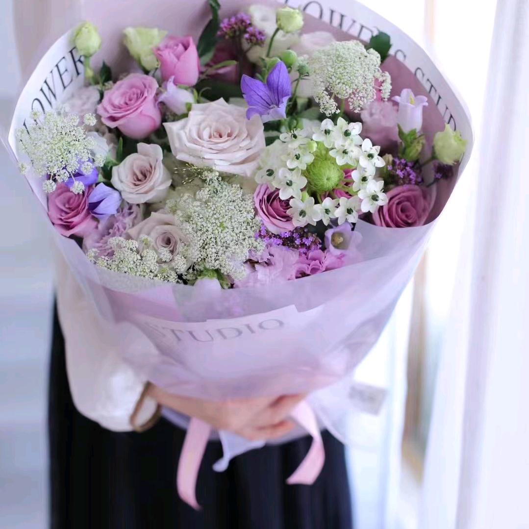 木子李👑🌸🌸🌸