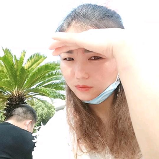 余生不在为他人☠️只爱自己而努力🤒