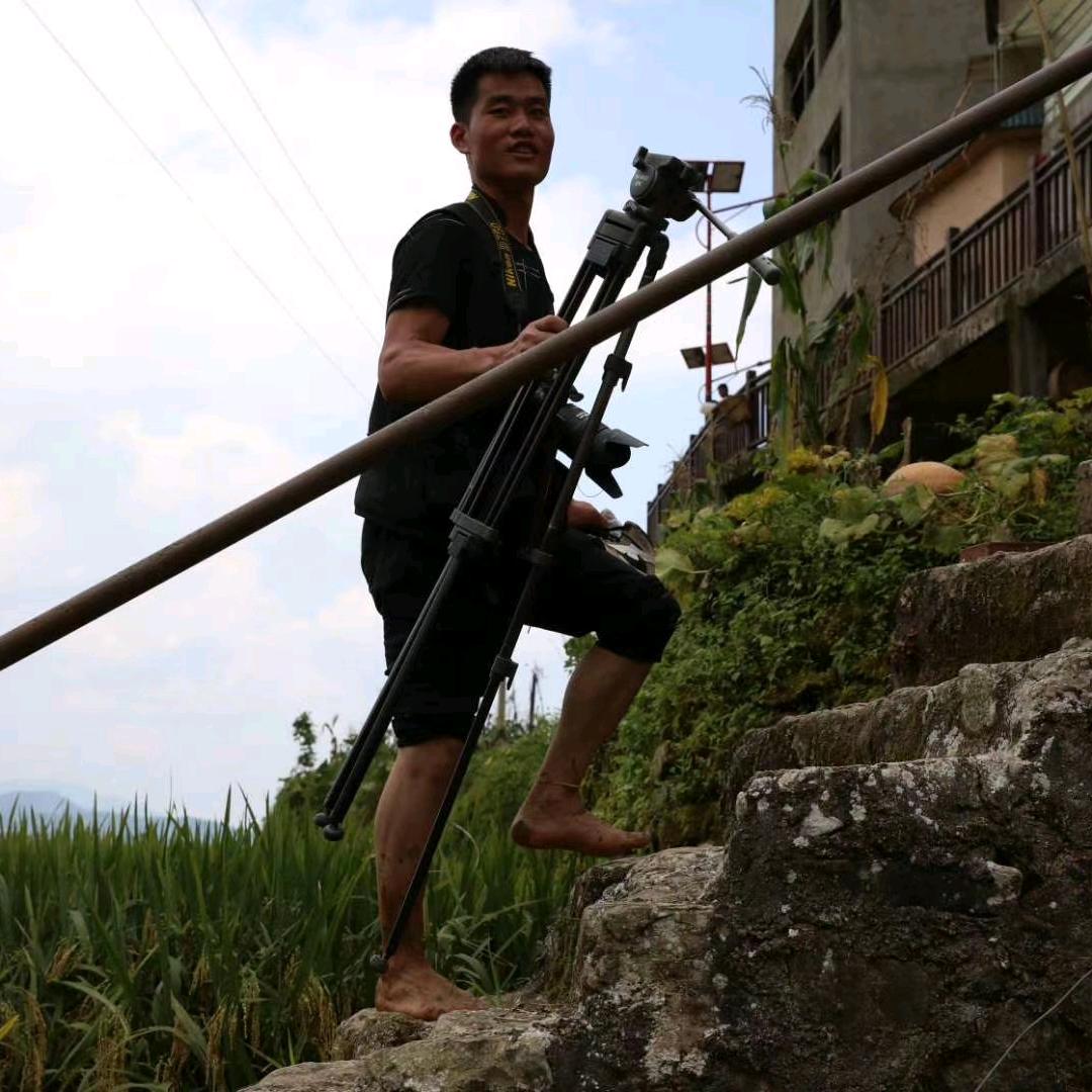 云南哈尼小陈在浙江