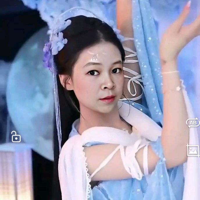芃芃