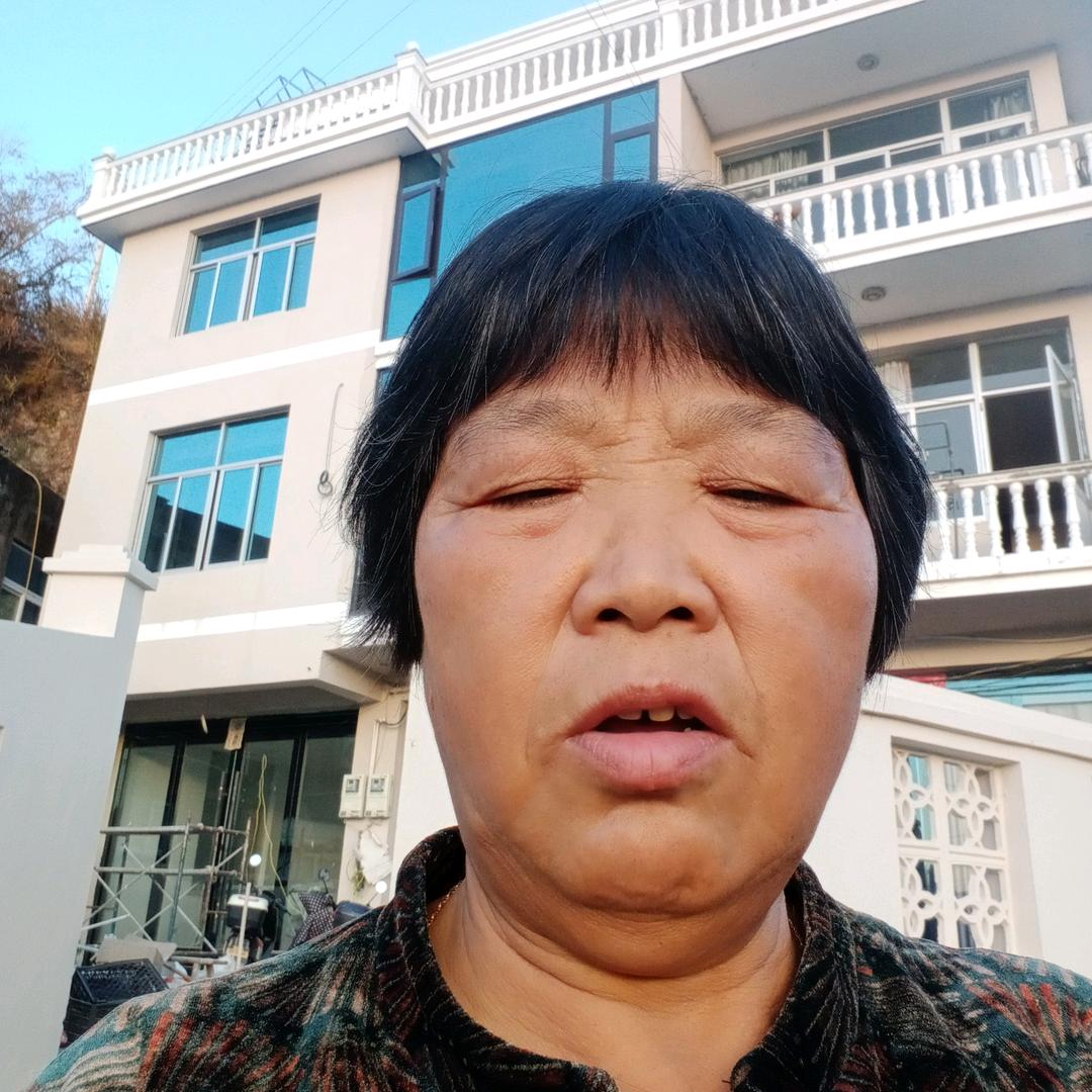 郑菊兰