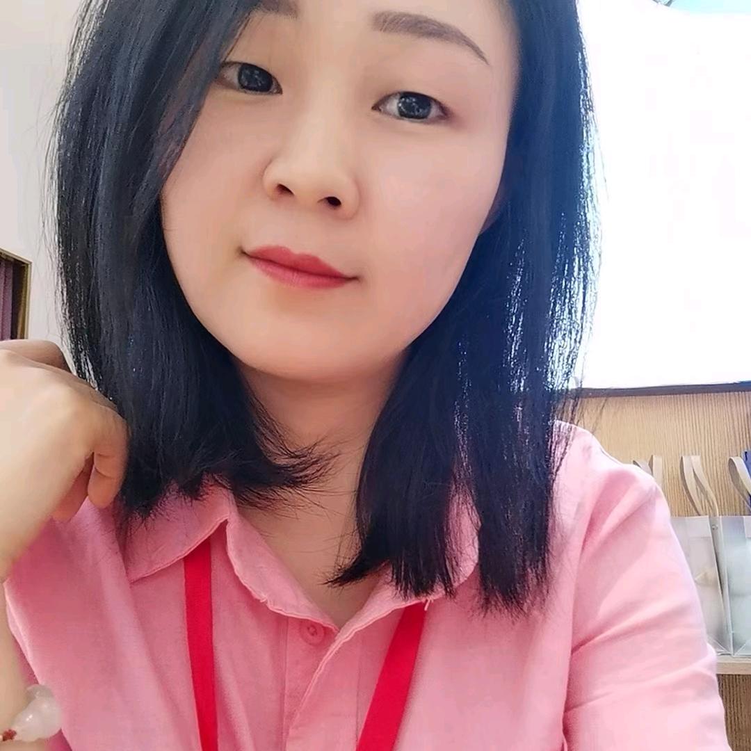 在安康卖内衣的周周