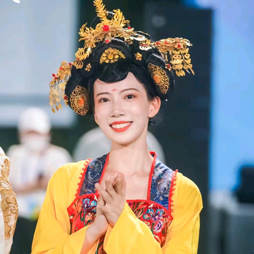 皮卡晨