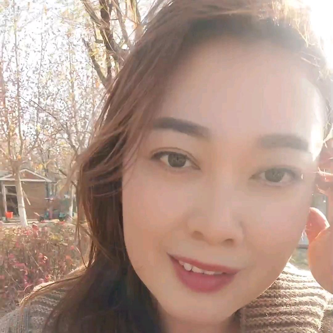 莹莹