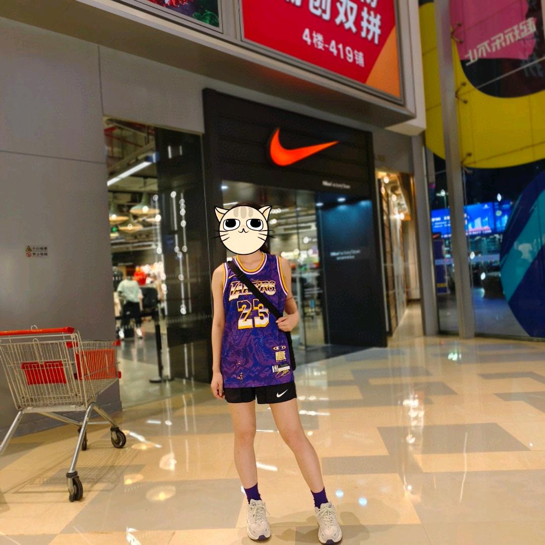小飞跑奥莱捡漏