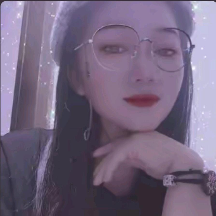 Red.   小鱼