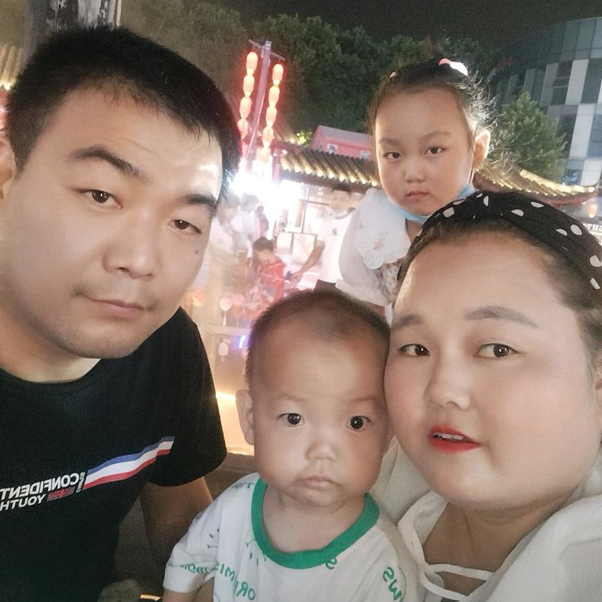 @王Logo