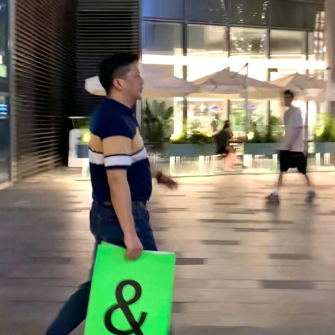 胡哥来了
