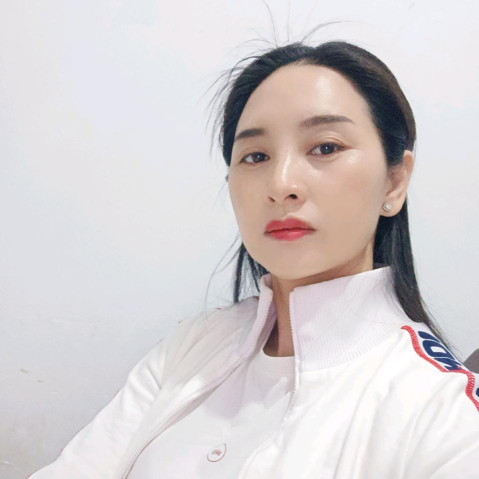 国芹《回收旧衣服》招学徒