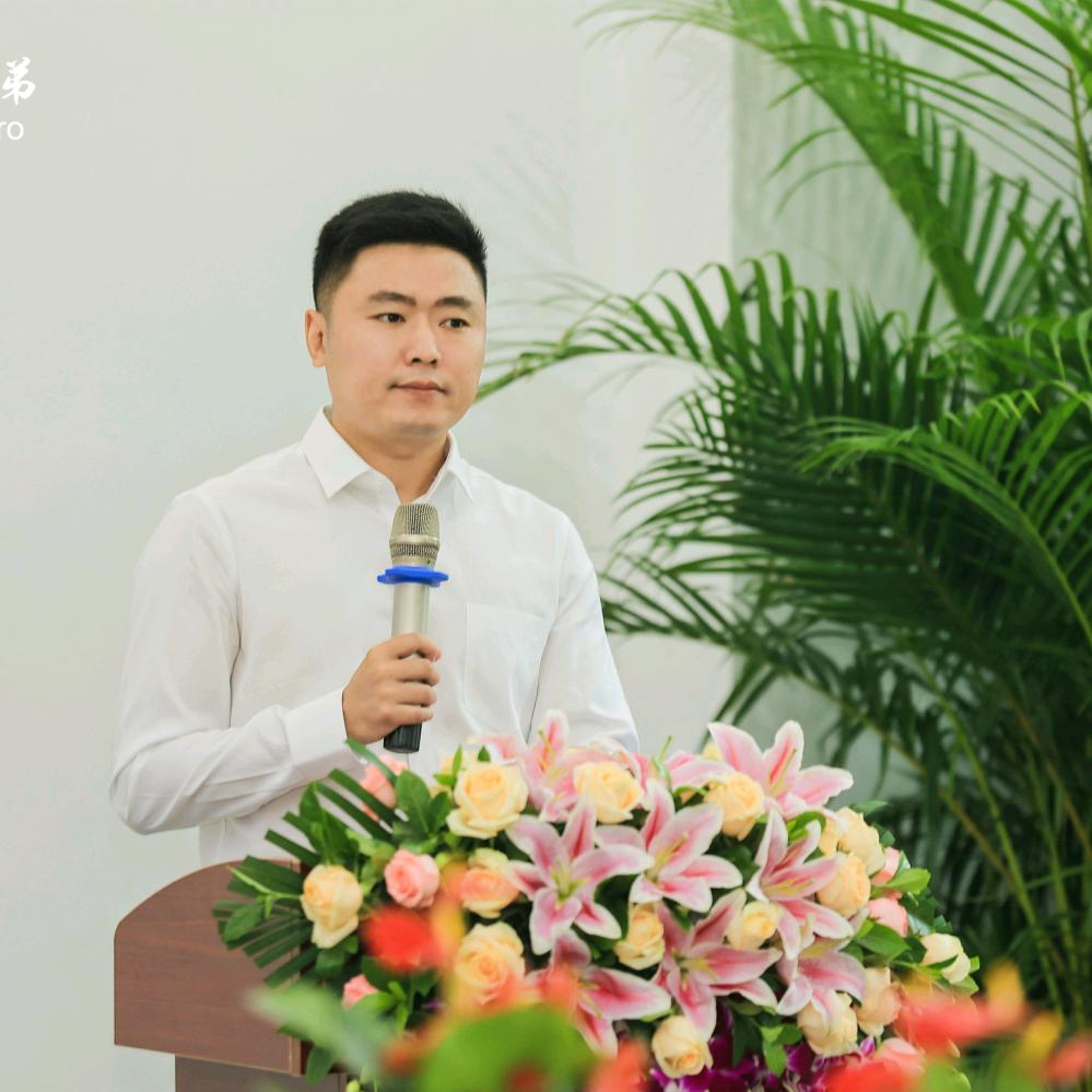 闻知生涯秦老师