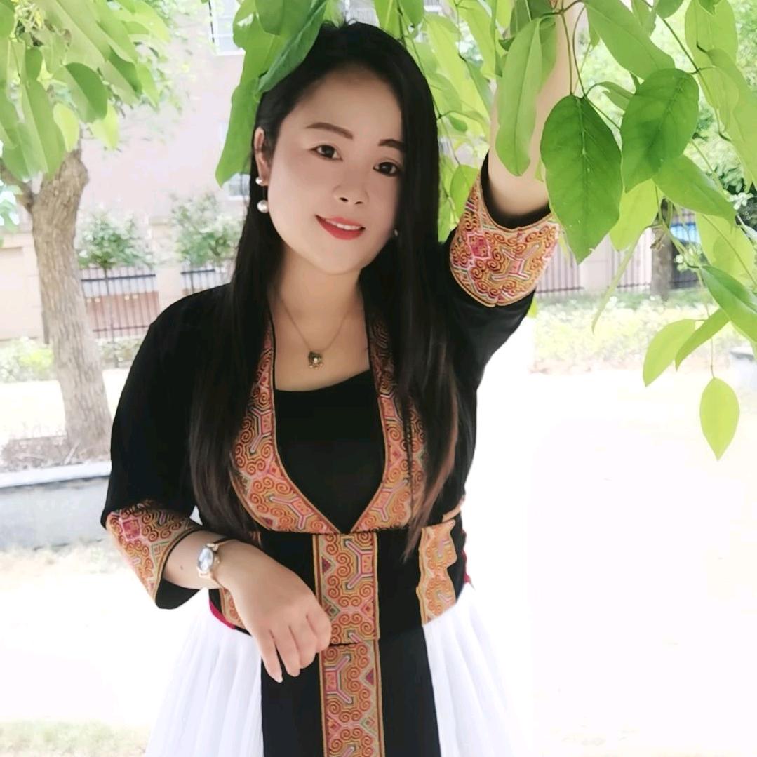 苗家糯米饭团（小美）