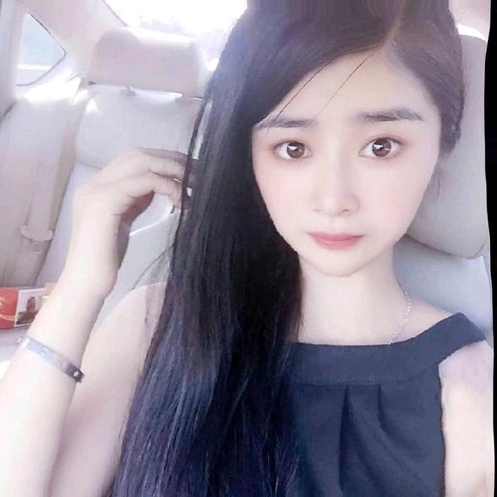 是薇薇吖~