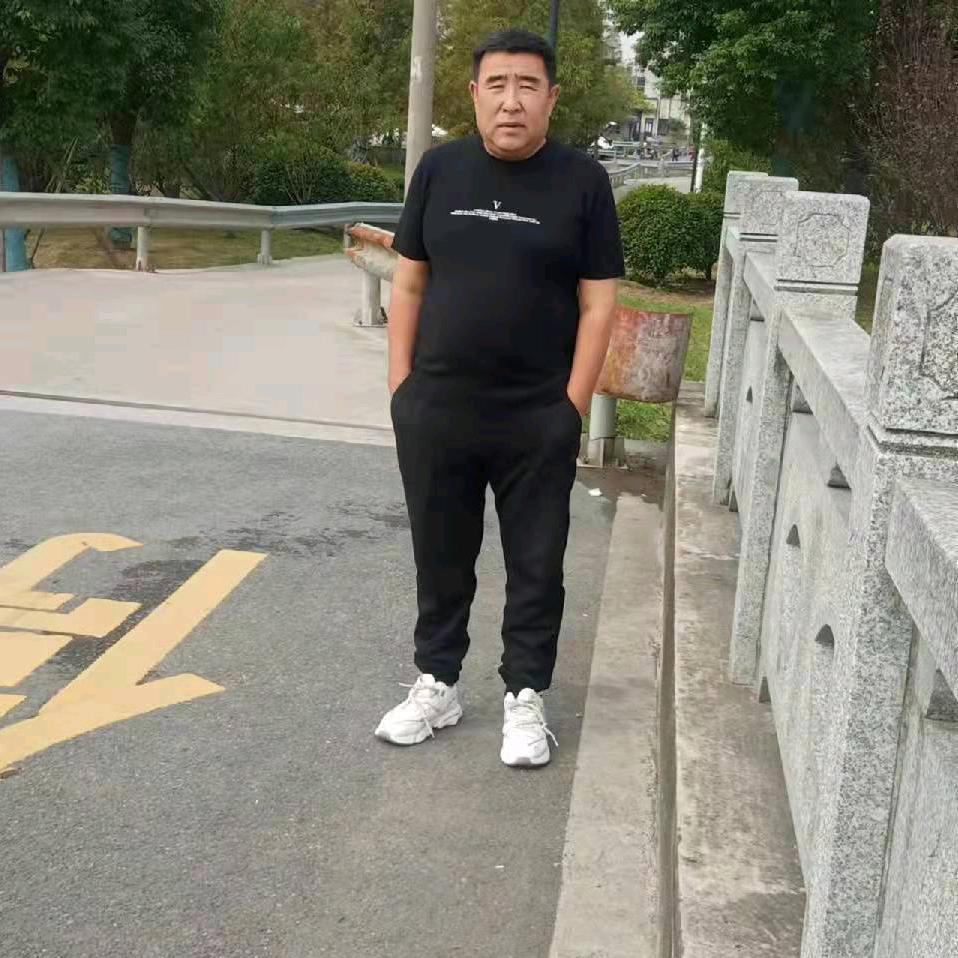 刘巨山