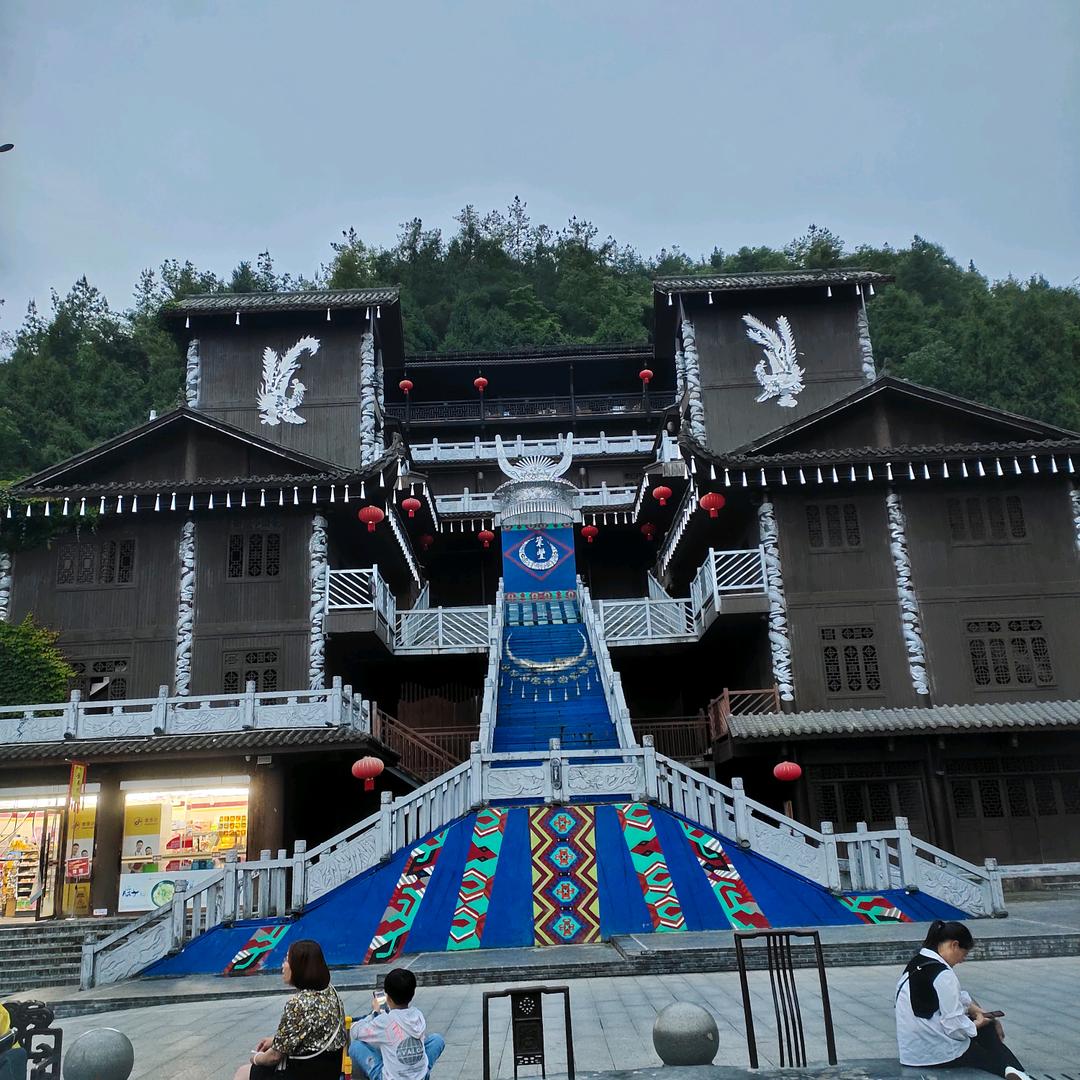 不负遇见，不谈亏欠。