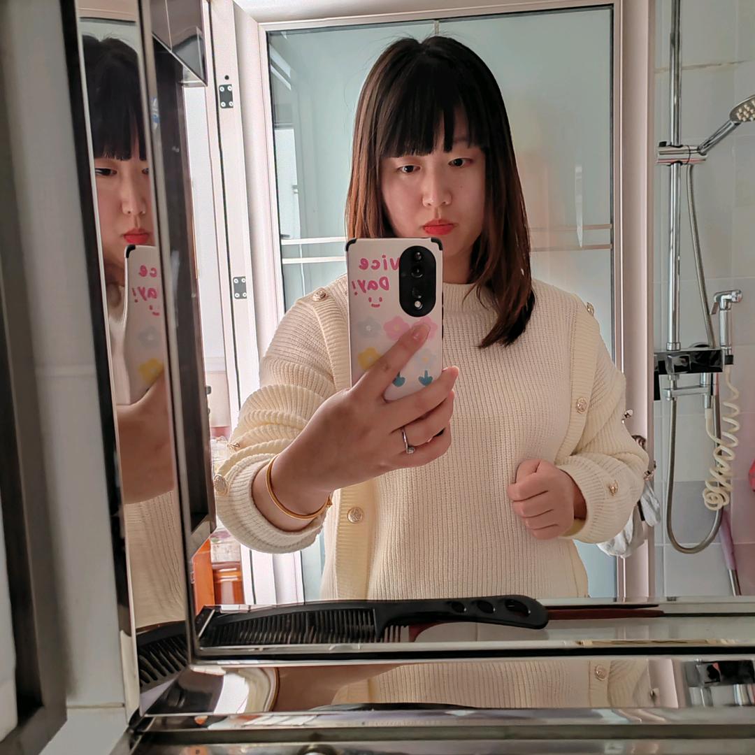 90后阳阳  |｡･㉨･)っ♡　♪