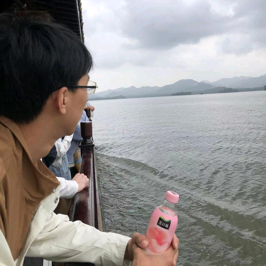 潍坊三禾文化传媒有限公司  鑫鑫