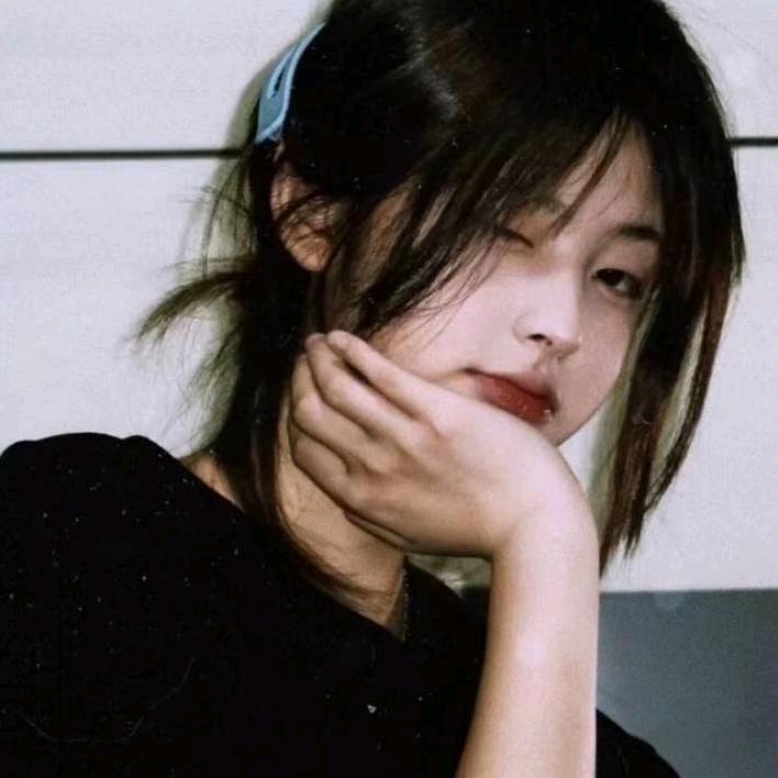 @，，，