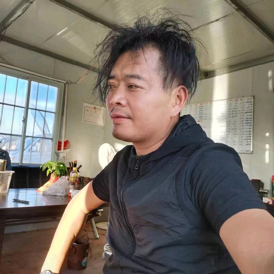 云南二老表半价车超市