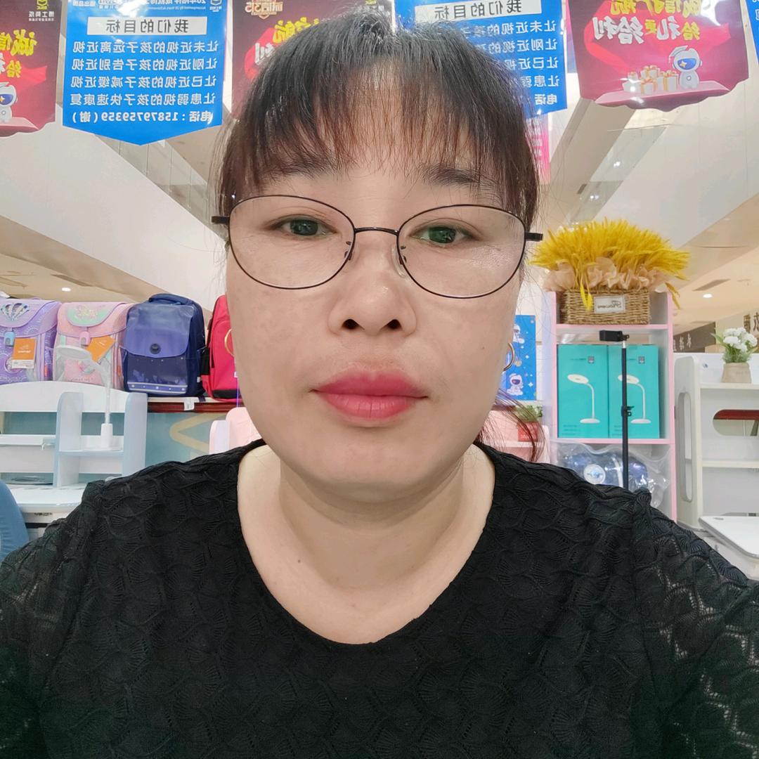 上犹县宇莲创意书桌店（谢姐）