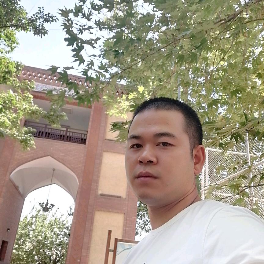 (இωஇ 往事清0♥(｡￫v￩｡