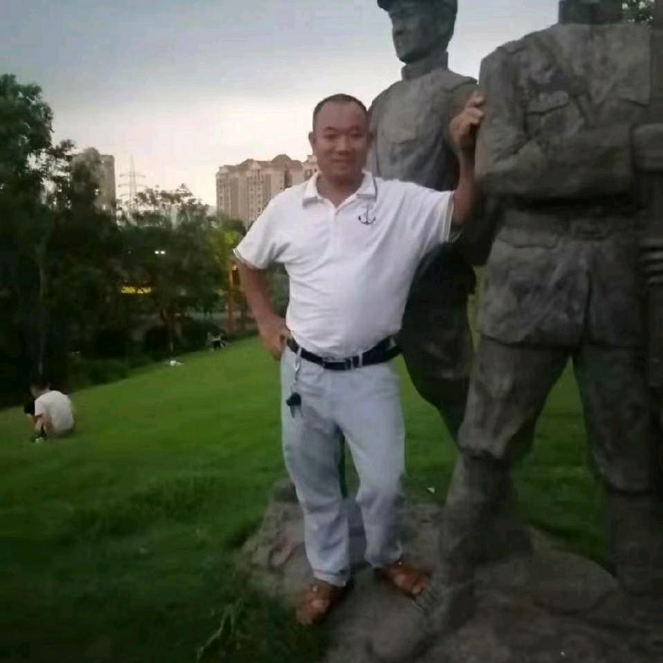 小二哥-.