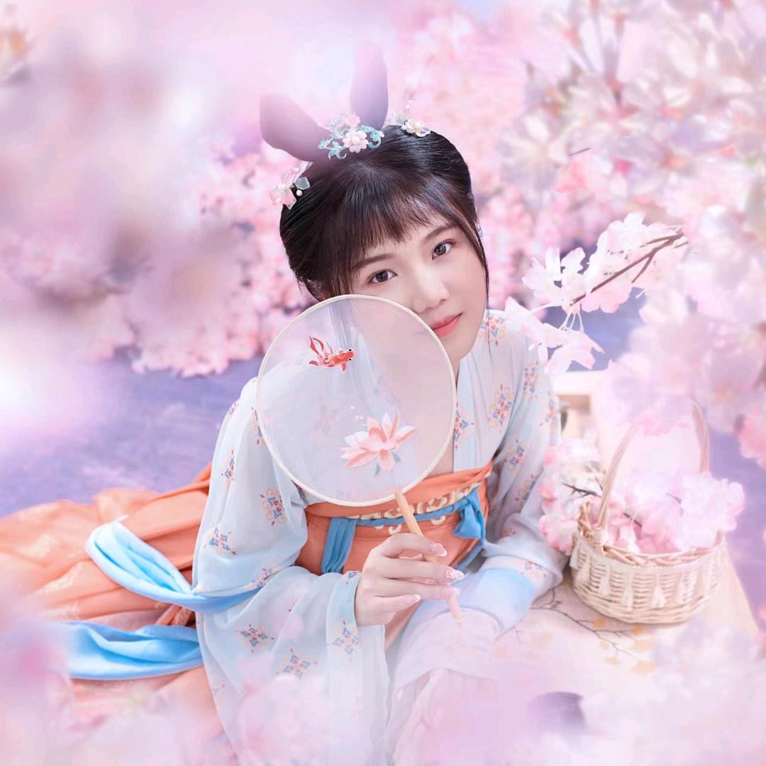 小琴。