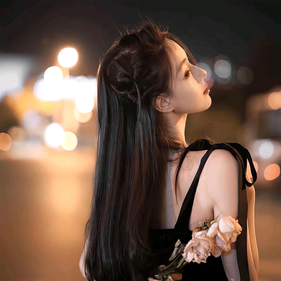 💞᭄এۣۖิ一笑而过💞᭄এۣۖิ