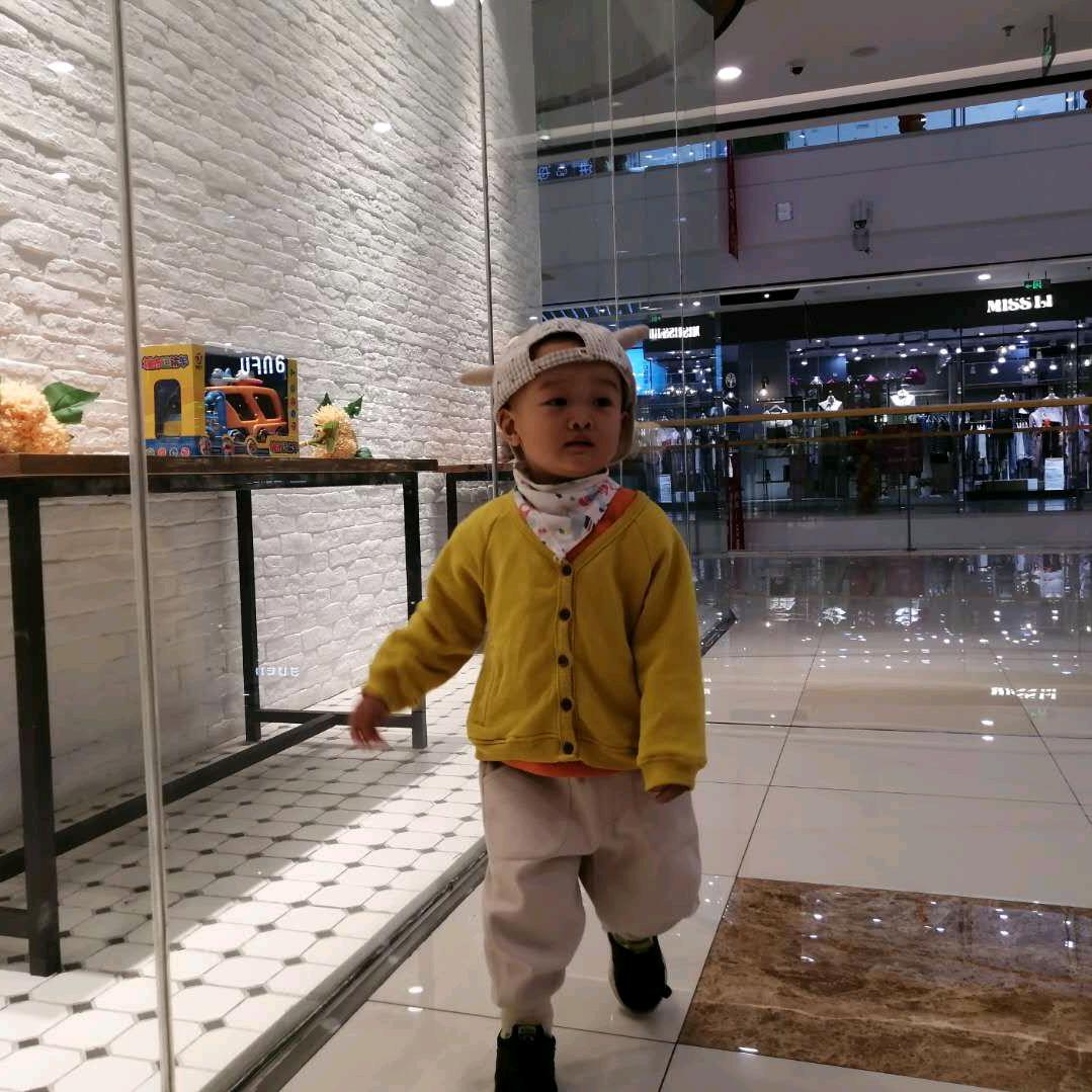 大豆包不抽烟