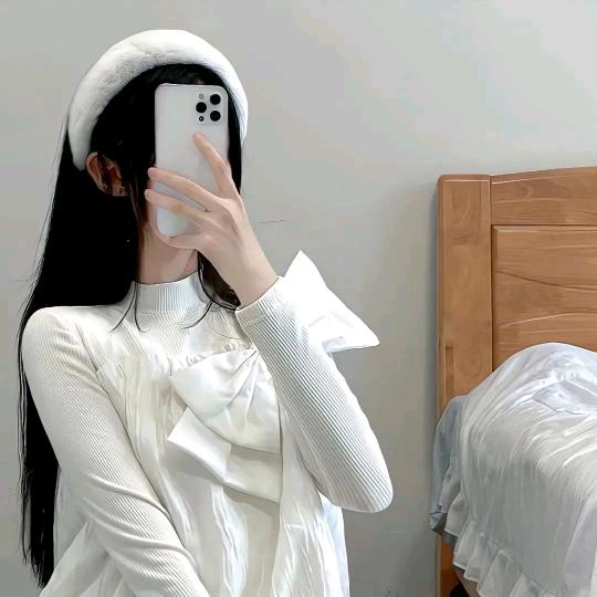 云朵咬麻花