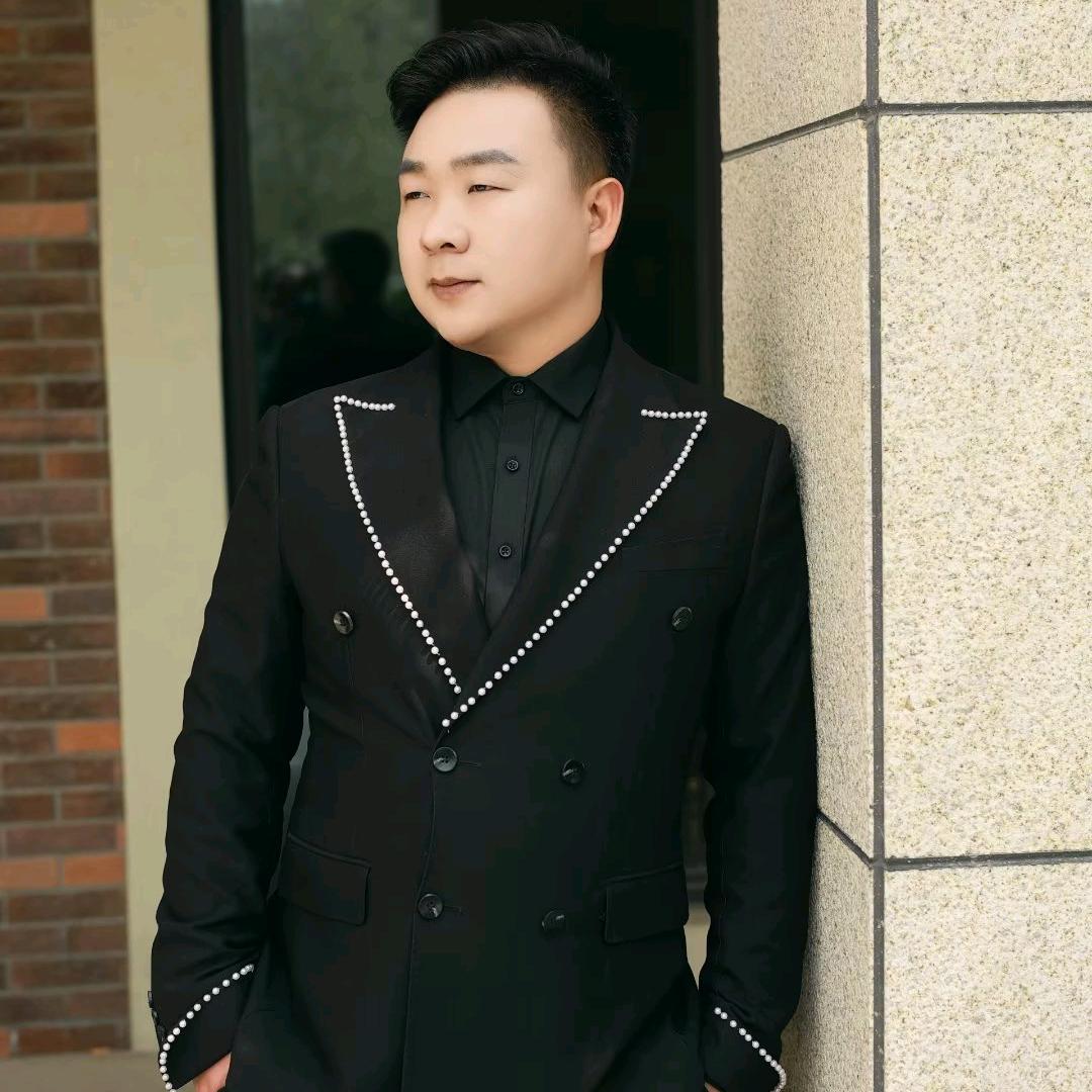飞哥，爱你们