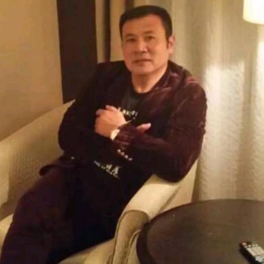 五哥，健身