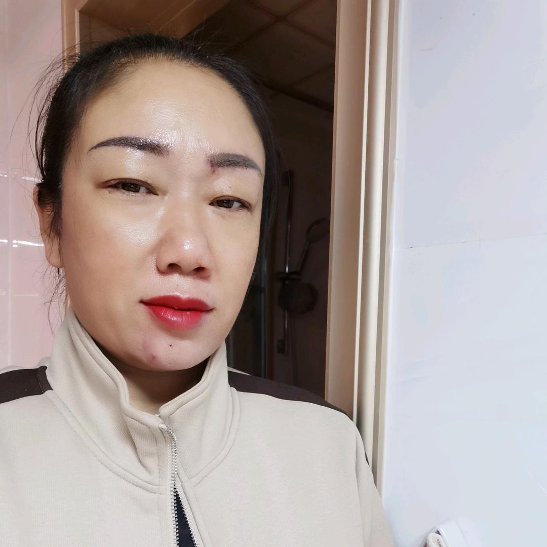 雨后的彩虹兰