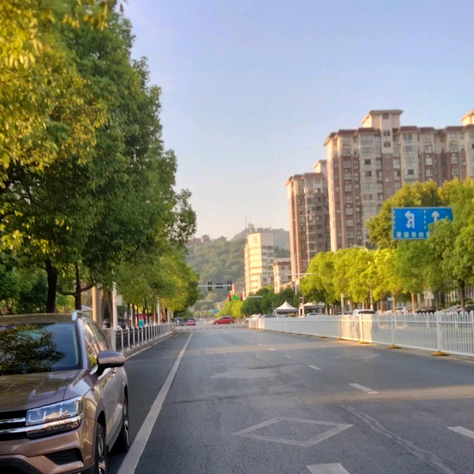 👨‍❤️‍💋‍👨青姐