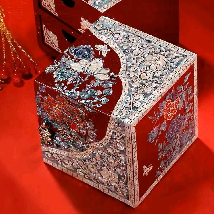 焕贝螺钿漆器