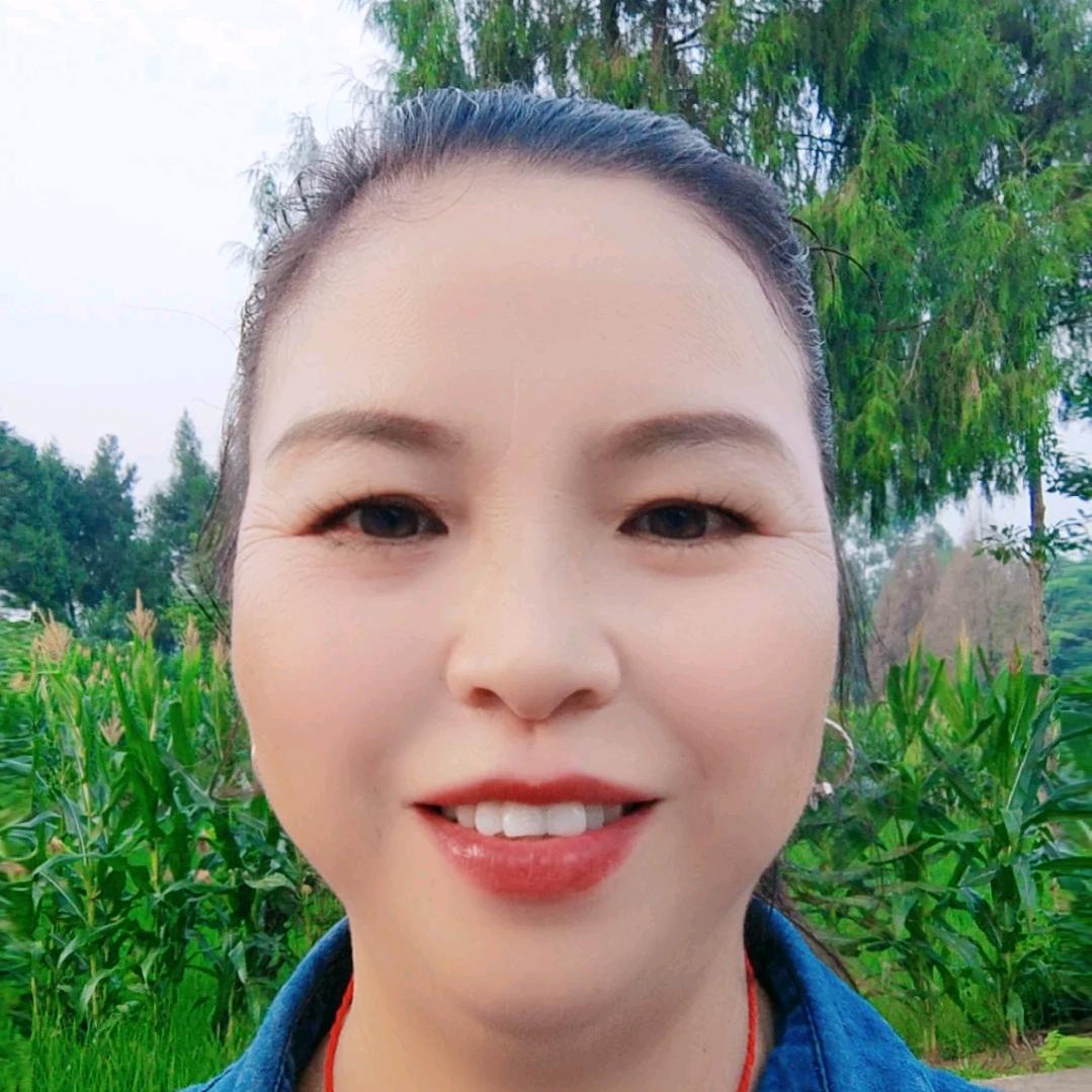 兰天白云（张家大小姐）