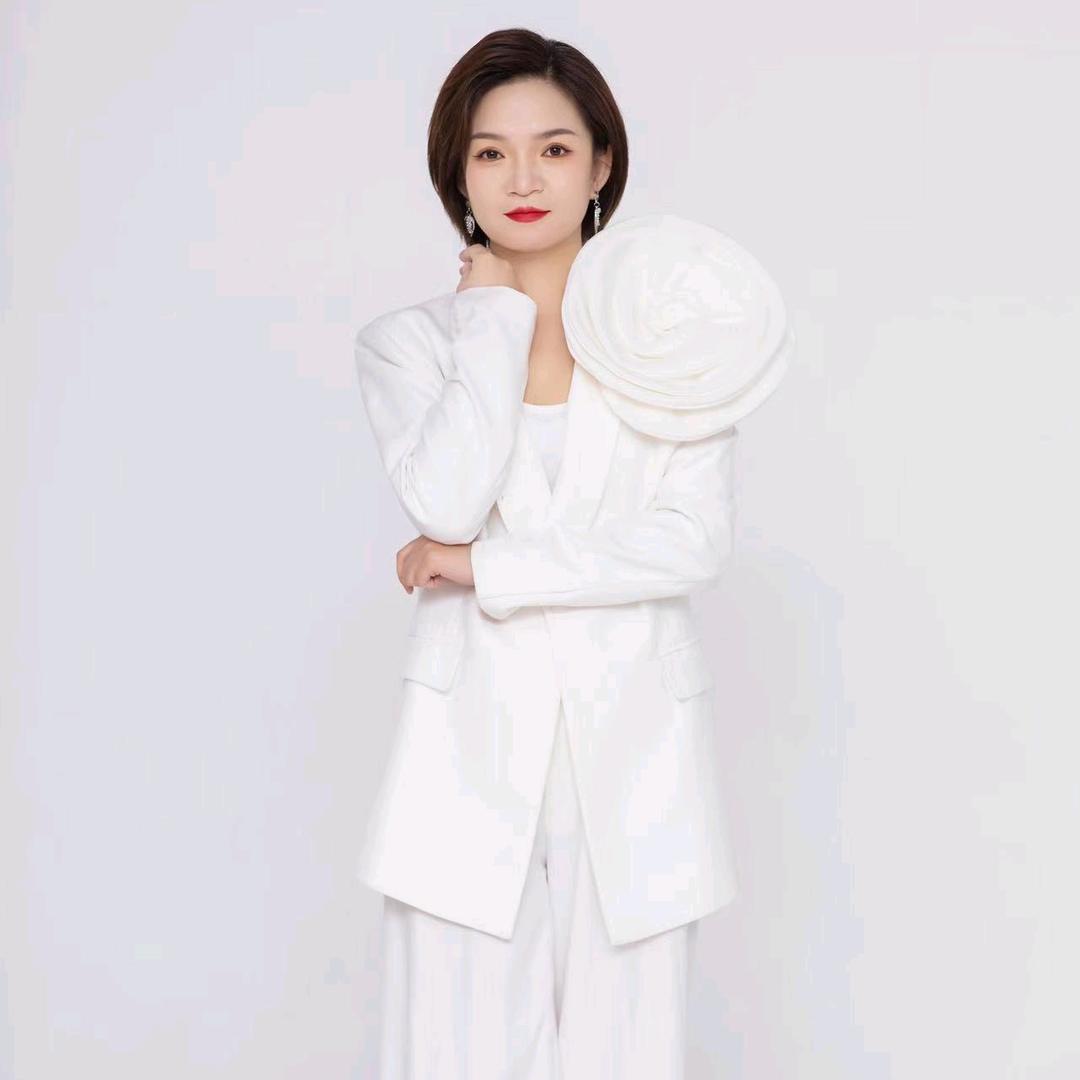 定襄县北大街启航幼儿园（侯园长）
